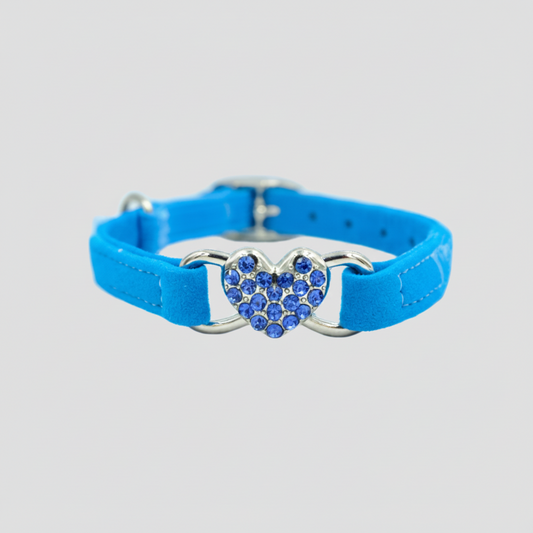 Velvet cat collar with heart pendant and bell – blue
