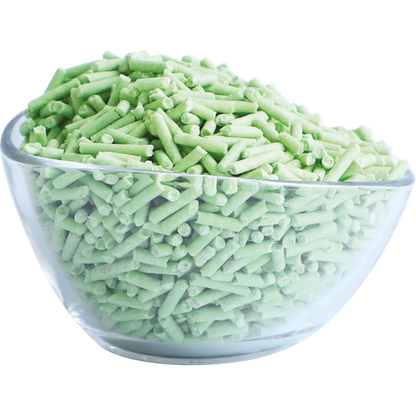 Kit Cat Soya Clump Green Tea cat litter pellets in a clear bowl