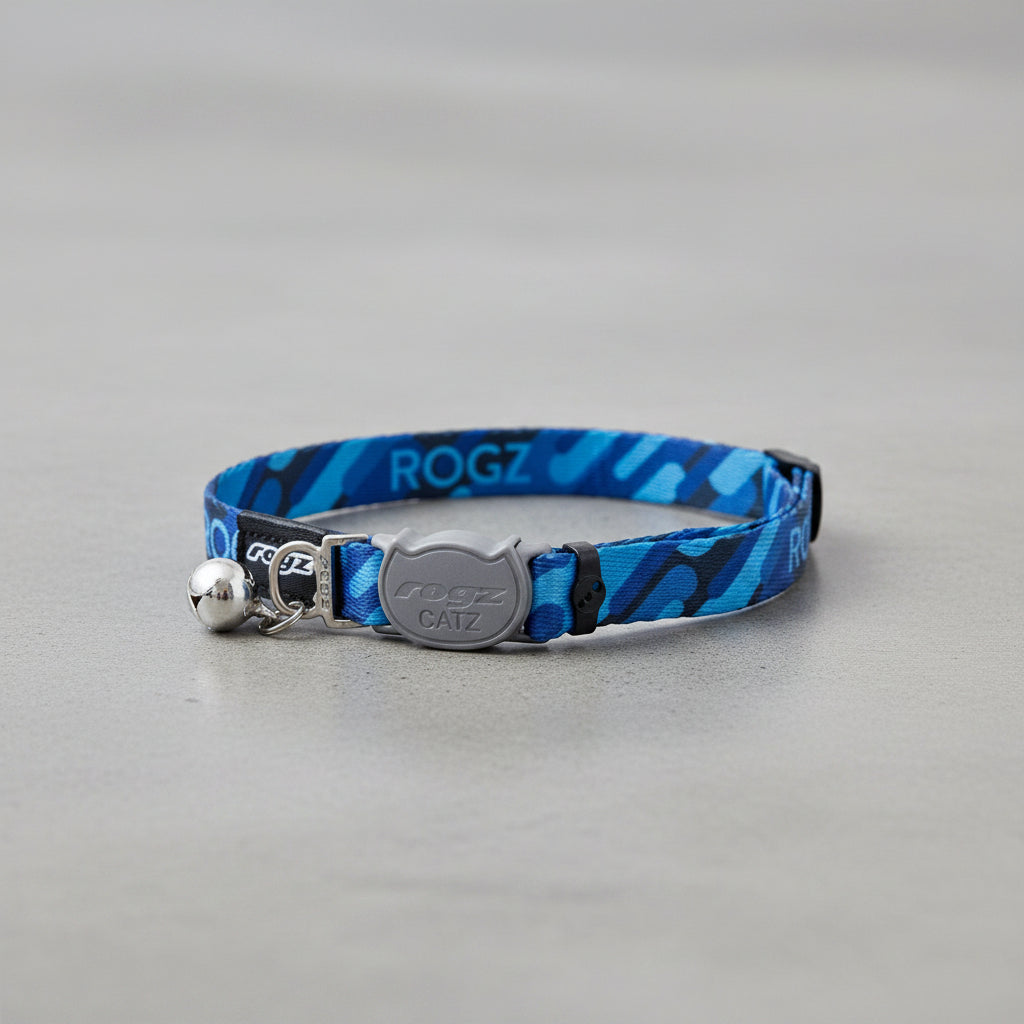 Rogz FusionCat Classic Safety Collar in Geo Blue showing full adjustable cat collar with bell and breakaway buckle