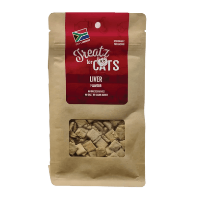 Crunchy cat treats pouch, Liver flavour, with window showing small crunchy cubes