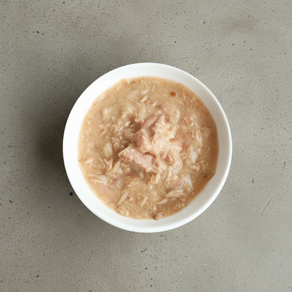 Tuna and salmon goat milk wet cat food for cats in a bowl